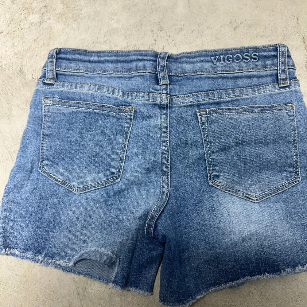 Vigoss Girls Size 12 Denim Shorts Blue Distressed Embellished Applique Jean‎